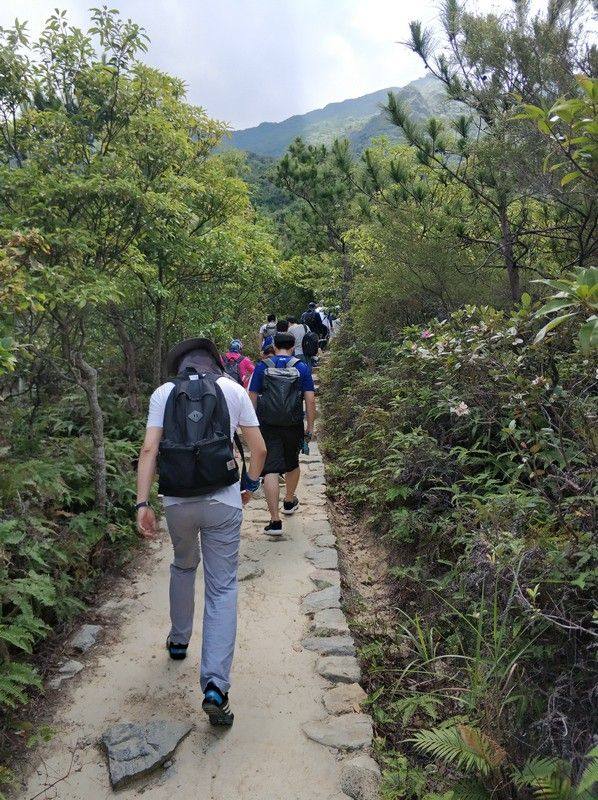【精彩回顾】2018年5月22日安信国际勇登深圳第二高峰“七娘山”公司团建活动回顾