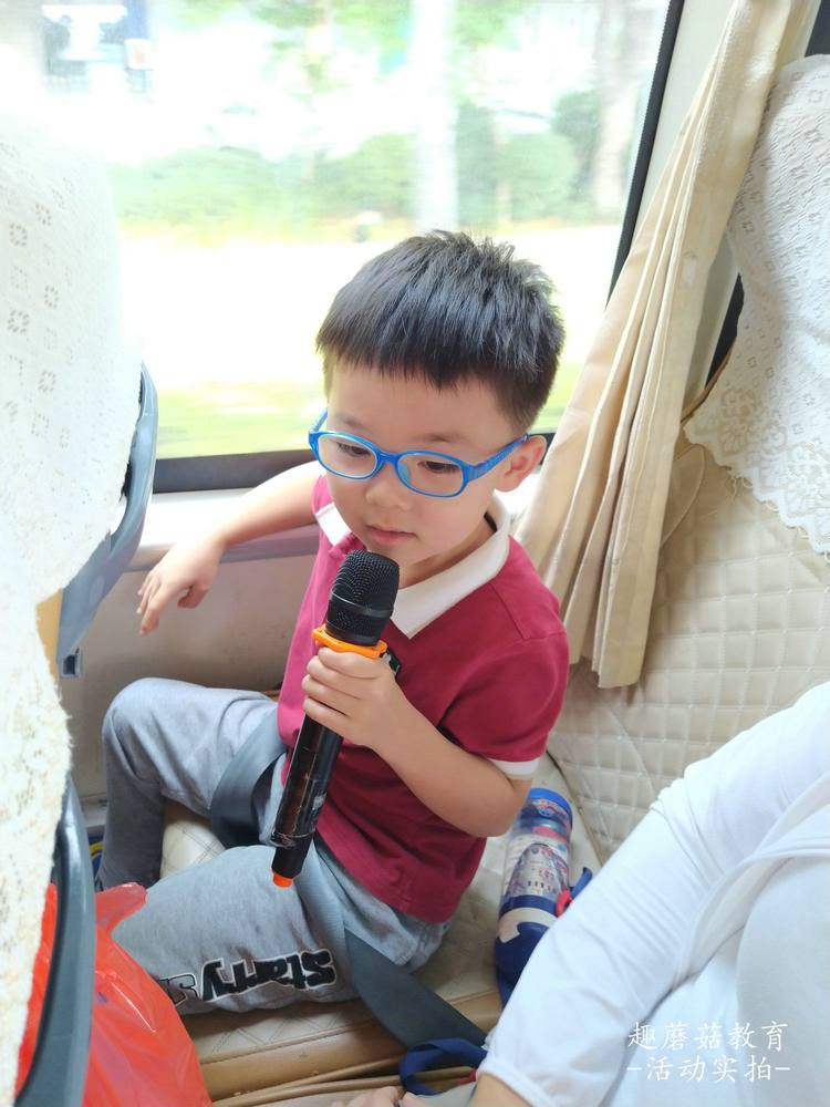 2021年4月24日蓓蕾天鹅湖幼儿园亲子春游，挖马蹄/彩虹滑梯/欢乐打地鼠/水上溜索/插秧/水上皮划艇